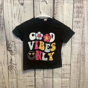 🌈‎ Good Vibes Only Graphic Tee 🌼